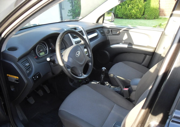 Kia Sportage cena 21700 przebieg: 165000, rok produkcji 2008 z Zawidów małe 92